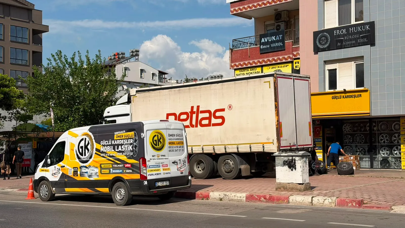 Mobil lastik servis aracı
